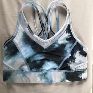 Lululemon sports bra